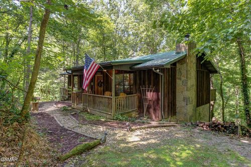 1941 Anderson Way, Sevierville, TN, 37876-8776 | Card Image