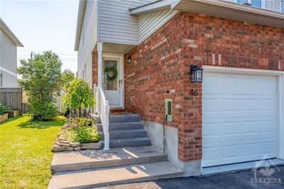 46 Spruce Cres, Townhouse with 3 bedrooms, 3 bathrooms and 4 parking in Arnprior ON | Image 3