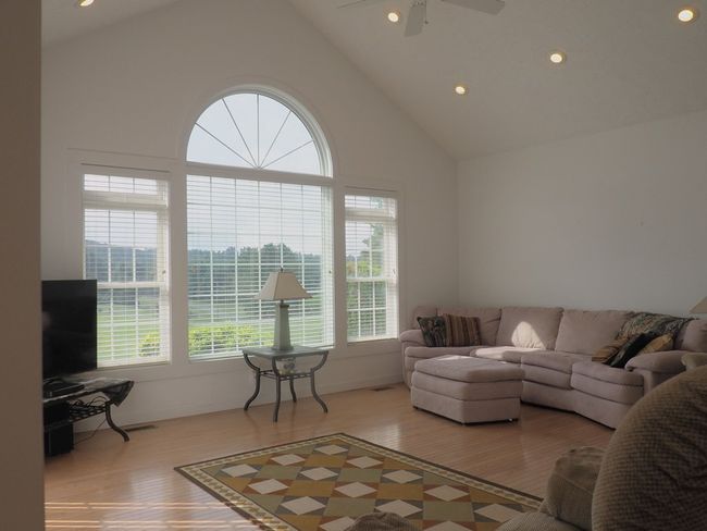 19 Lone Oak Ct, House other with 4 bedrooms, 4 bathrooms and 2 parking in Laurel Fork VA | Image 18