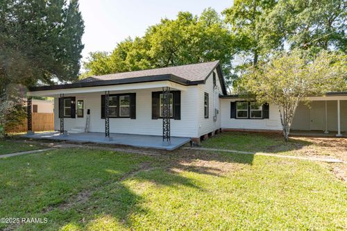 418 Birch St, New Iberia, LA, 70563-1906 | Card Image