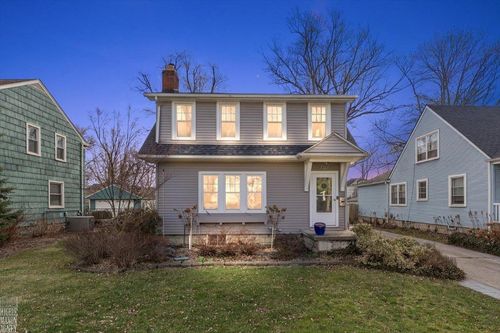 707 Lawson St, Royal Oak, MI, 48067-2884 | Card Image