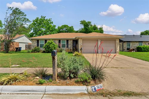 7625 Portman Ave, Fort Worth, TX, 76112-6033 | Card Image