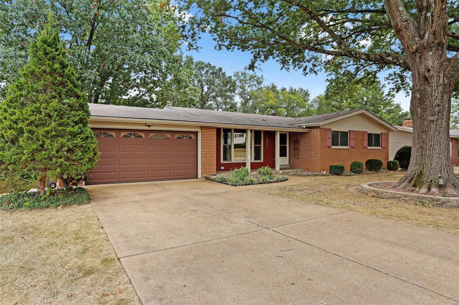 Faro Dr, Saint Louis, MO 63128
