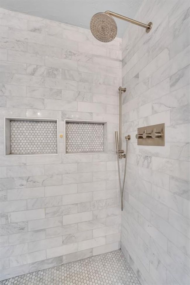 Custom Primary Shower | Image 24