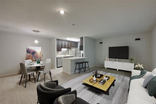 apt-207-1860 White Oak Dr, Houston, TX, 77009-7555 | Card Image