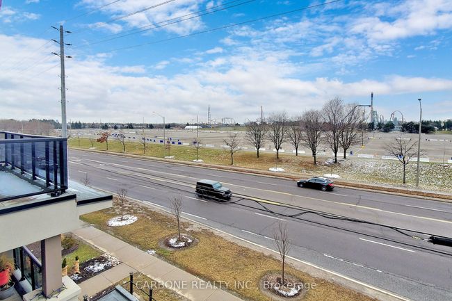 10 - 9621 Jane St, Condo with 2 bedrooms, 2 bathrooms and 1 parking in Vaughan ON | Image 42
