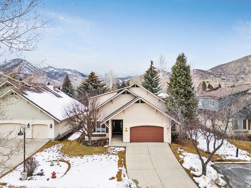 5 E Village Cir, Midway, UT, 84049-6916 | Card Image