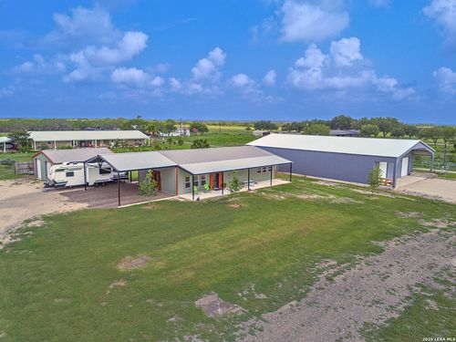 118 Pr 6190, Falls City, TX, 78117 | Card Image