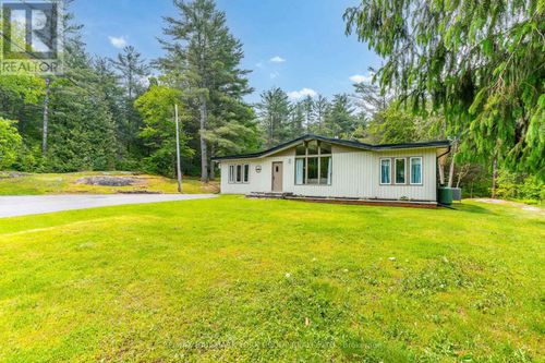 4001 County 121 Road, Kawartha Lakes (Kinmount), ON, K0M2A0 | Card Image