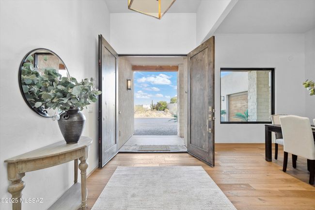 Foyer | Image 4