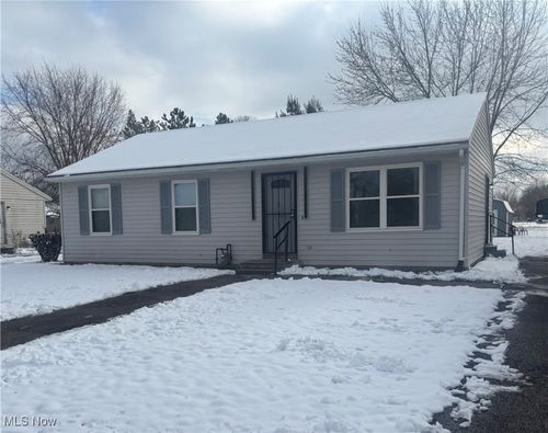 274 Haven Ave, Barberton, OH, 44203-4037 | Card Image