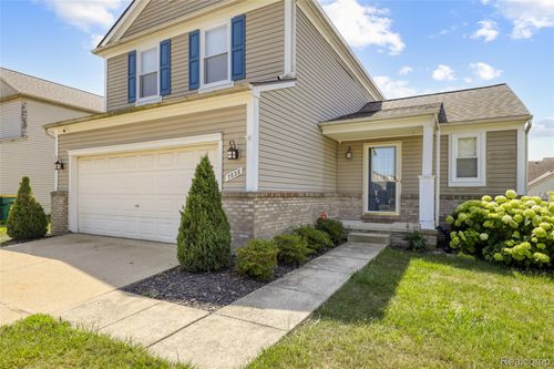 7828 Pleasant Ln, Ypsilanti, MI, 48197-6164 | Card Image