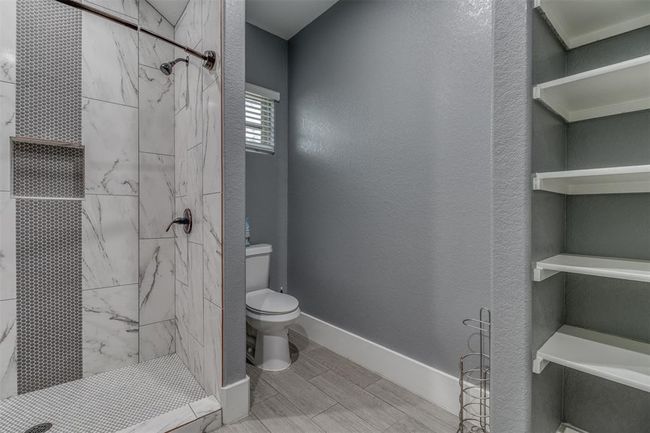 another angle of primary bath suite | Image 19