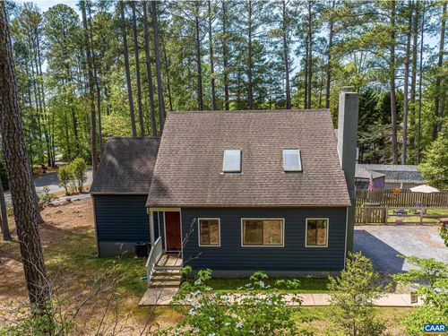 942 Jefferson Dr, PALMYRA, VA, 22963-3308 | Card Image