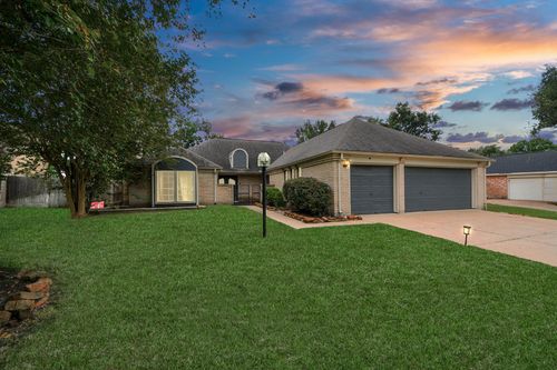 902 Rolling Mill Dr, Sugar Land, TX, 77498-3088 | Card Image