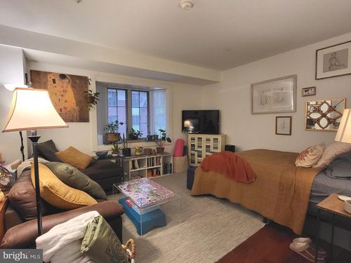 524-219 S 18th St, PHILADELPHIA, PA, 19103-6151 | Card Image