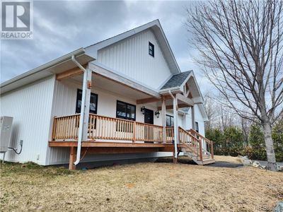 117 Rue Du Parc, House other with 5 bedrooms, 2 bathrooms and null parking in Nigadoo NB | Image 2