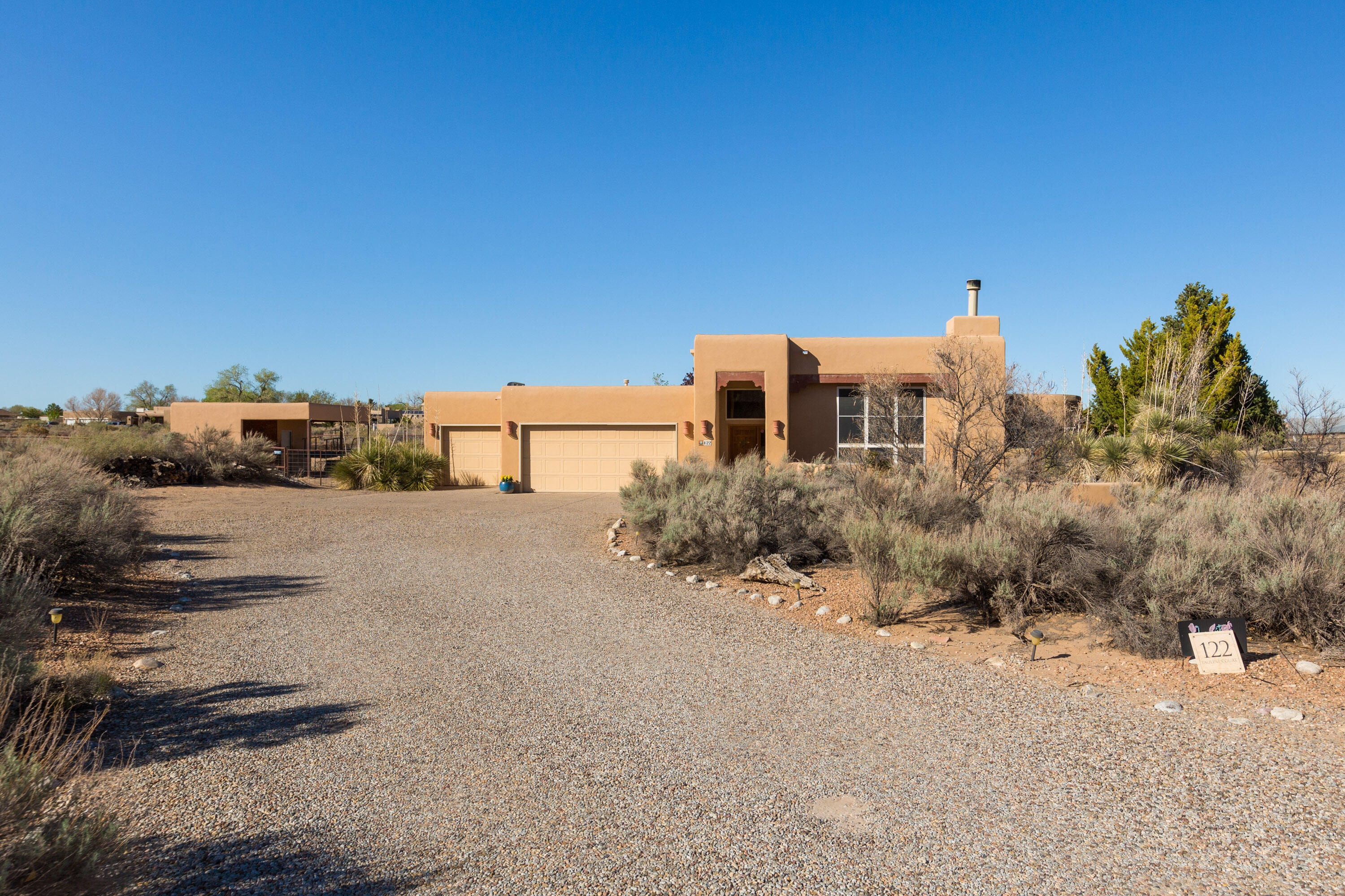 Pauline Ct, Corrales, NM 87048