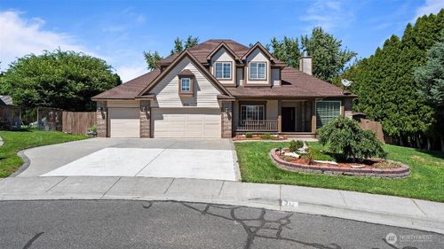 212 Sitka Ct, Richland, WA, 99352-8730 | Card Image