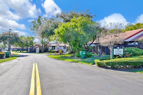 78-15217 Sw 46th Ln, Miami, FL, 33185-4244 | Card Image