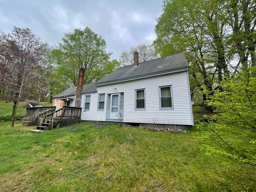 7 Park St, Royalston, MA, 01368-9252 | Card Image