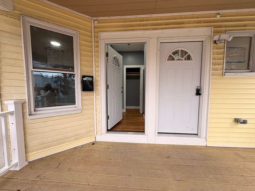1-25 Central Sq, Brockton, MA, 02301-5936 | Card Image