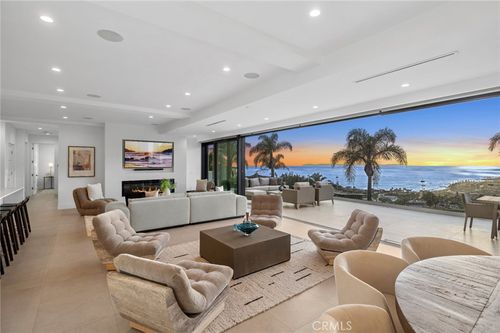 654 Canyon View Dr, Laguna Beach, CA, 92651-2671 | Card Image
