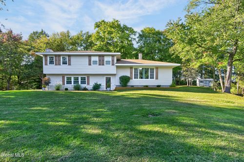 313 Pine Cir, Hudson, NY, 12534 | Card Image