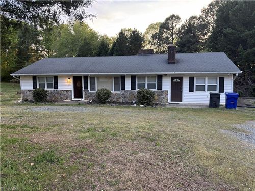 3972 Transou Rd, Pfafftown, NC, 27040-9260 | Card Image