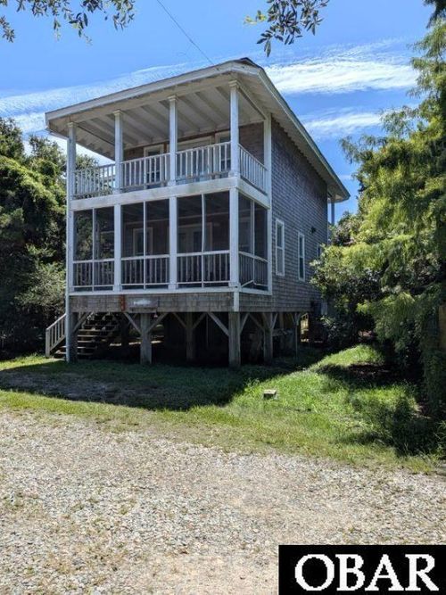 74 2nd Ave, Ocracoke, NC, 27960-9607 | Card Image
