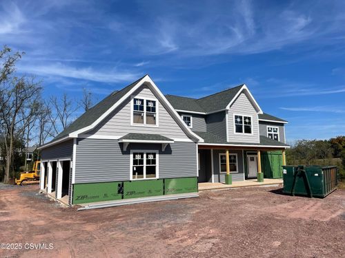 688 Beagle Club Rd, Lewisburg, PA, 17837-8068 | Card Image