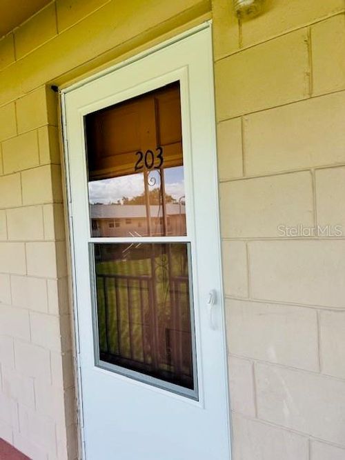 apt-203-1100 E Caroline St, TAVARES, FL, 32778-3442 | Card Image