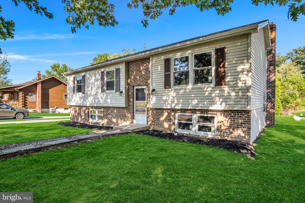 Decatur St, Elizabethtown, PA 17022