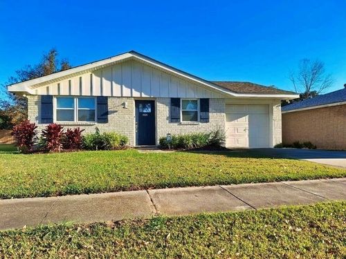 1262 Luling Estates Dr, Luling, LA, 70070-4508 | Card Image