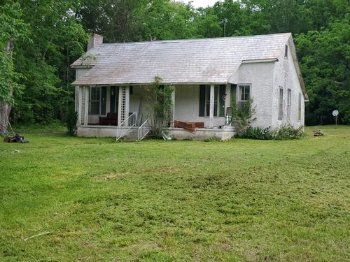 2350 Clifton Tpke, Waynesboro, TN, 38485-5921 | Card Image
