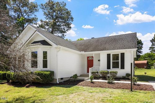 31 Fieldview Ct, Angier, NC, 27501-7333 | Card Image