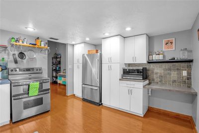 Open kitchen/lots of cabinets | Image 3