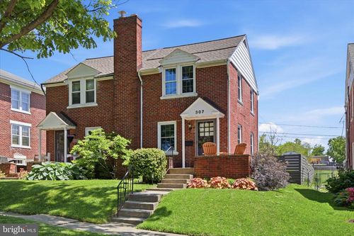 307 Atkins Ave, LANCASTER, PA, 17603-4910 | Card Image