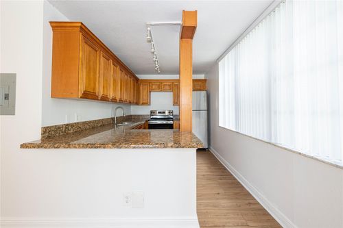 apt-201-9471 Evergreen Pl, Davie, FL, 33324-4318 | Card Image