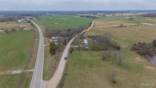 7464 Highway 137, Houston, MO, 65483-2327 | Card Image