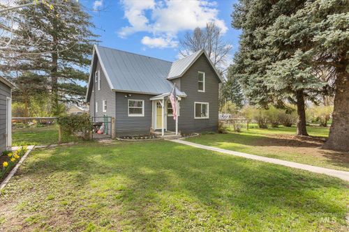 140 S 1st St, Cambridge, ID, 83610-7702 | Card Image