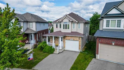 220 Lemon Grass Cres, Kitchener, ON, N2N3R7 | Card Image