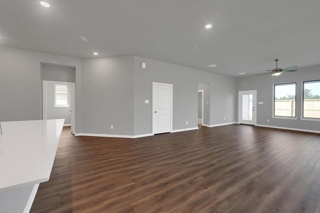 738 Mockingbird Passage Dr, House other with 3 bedrooms, 2 bathrooms and 2 parking in Beasley TX | Image 20