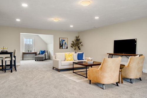 24-63 Driftwood Cir, Sandown, NH, 03873 | Card Image