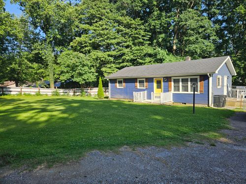 1229 E Highway 80, Russell Springs, KY, 42642-7407 | Card Image