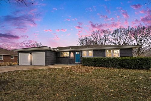 1933 N 83rd Ter, Kansas City, KS, 66112-1718 | Card Image