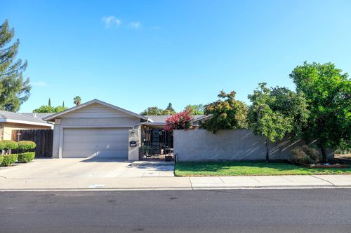 1509 Duckart Way, Modesto, CA, 95355-3712 | Card Image