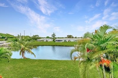 202 - 1112 Lake Terrace, Condo with 2 bedrooms, 2 bathrooms and null parking in Boynton Beach FL | Image 1