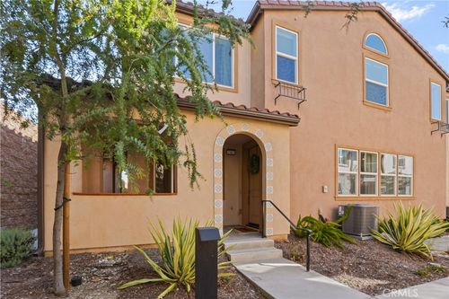 unit-4-15232 Horizon St, Fontana, CA, 92336-5285 | Card Image