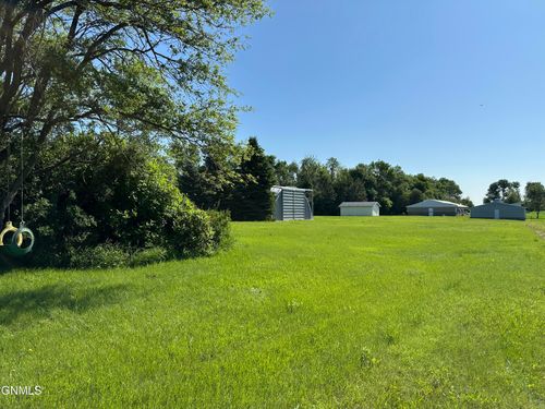 31319 Us 83 Hwy Ne, Wilton, ND, 58579 | Card Image